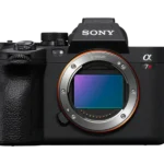 Appareil photo à objectif interchangeable sans miroir plein format Alpha 7R V  Modèle : ILCE-7RM5