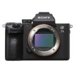 Sony Alpha 7 III (Appareil photo hybride 4K, CMOS Exmor 24×36, 24Mp / Bionz X)