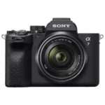 Sony Alpha 7 IV + FE 28-70mm f/3.5-5.6 OSS Appareil photo hybride 4K, CMOS Exmor R 24×36 , 33Mp / Bionz XR avec objectif 28-70mm F3.5 – 5.6