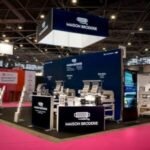 Machine à broder professionnelle – Maison Broderie Mirror – 1 tête, 15 aiguilles – Compacte, silencieuse, écran tactile HD, idéale pour petites séries et ateliers créatifs – Image 2