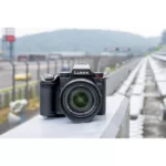 Panasonic Lumix G9 II + 12-60mm f/2.8-4 ASPH Appareil photo hybride 5.7K – Capteur MOS 25MP – Venus Engine avec objectif 12-60mm f/2.8-4 ASPH – Image 4